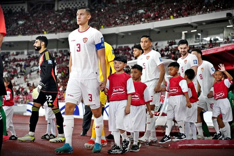 Player Escorts: Langkah Kecil Menuju Mimpi Besar, Kisah Arsenio dan Jay Idzes - Ole.co.id