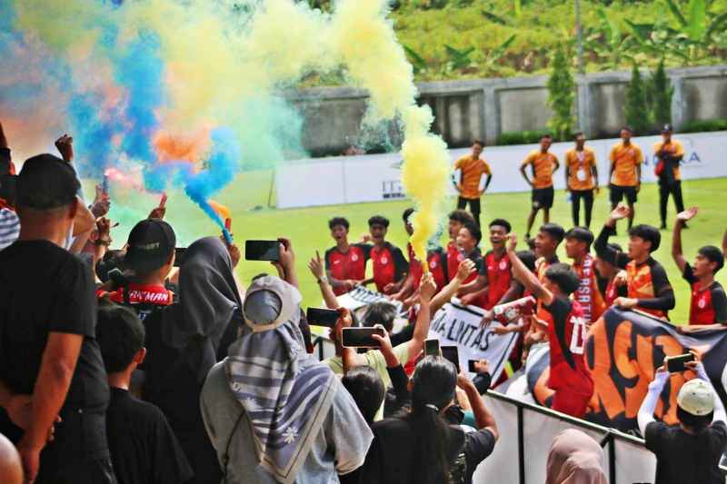 Semi Final Seru: Persija Jamu Chonburi dan Dewa Utd vs BLISPI - Ole.co.id