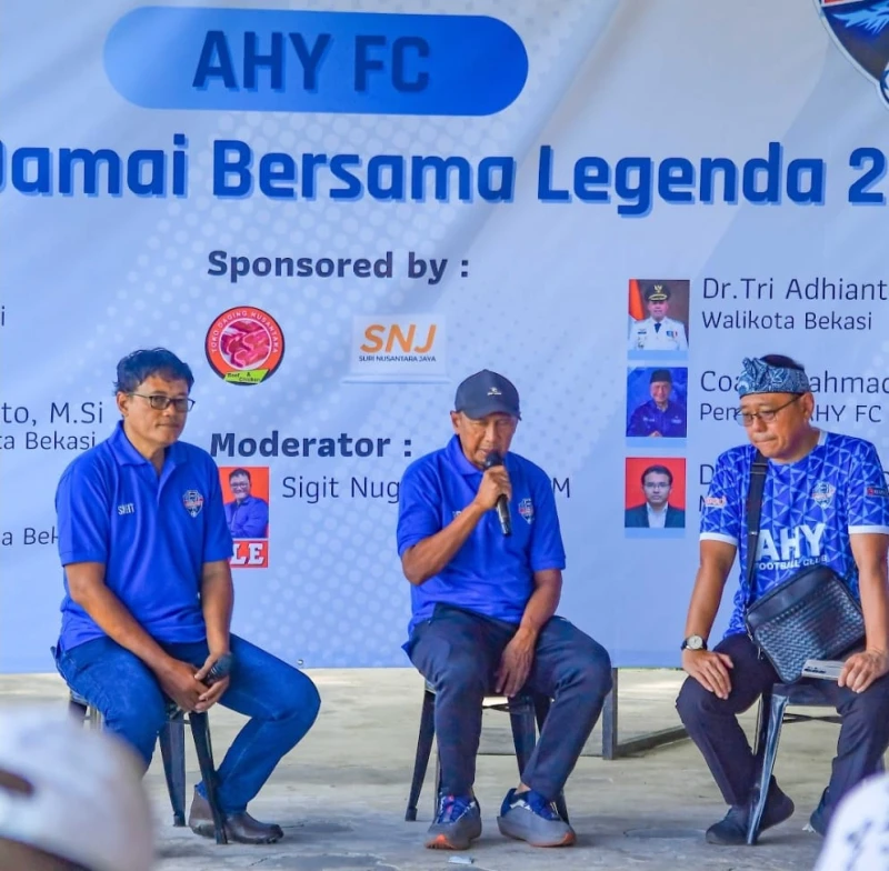 Main Bareng Legenda di Bekasi, Herman Khaeron: AHY FC Bikin Lagi - Ole